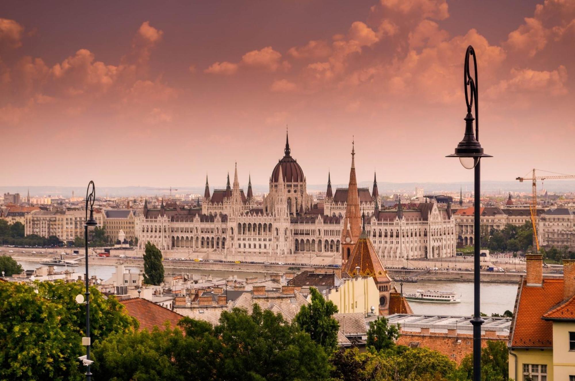 Just Chillin Apt-Budapest Most Historic Landmarks Εξωτερικό φωτογραφία
