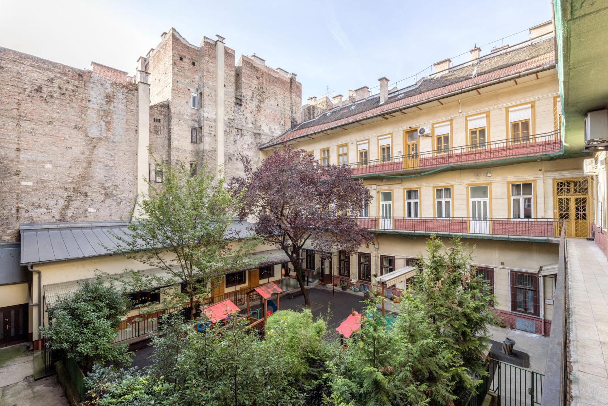 Just Chillin Apt-Budapest Most Historic Landmarks Εξωτερικό φωτογραφία