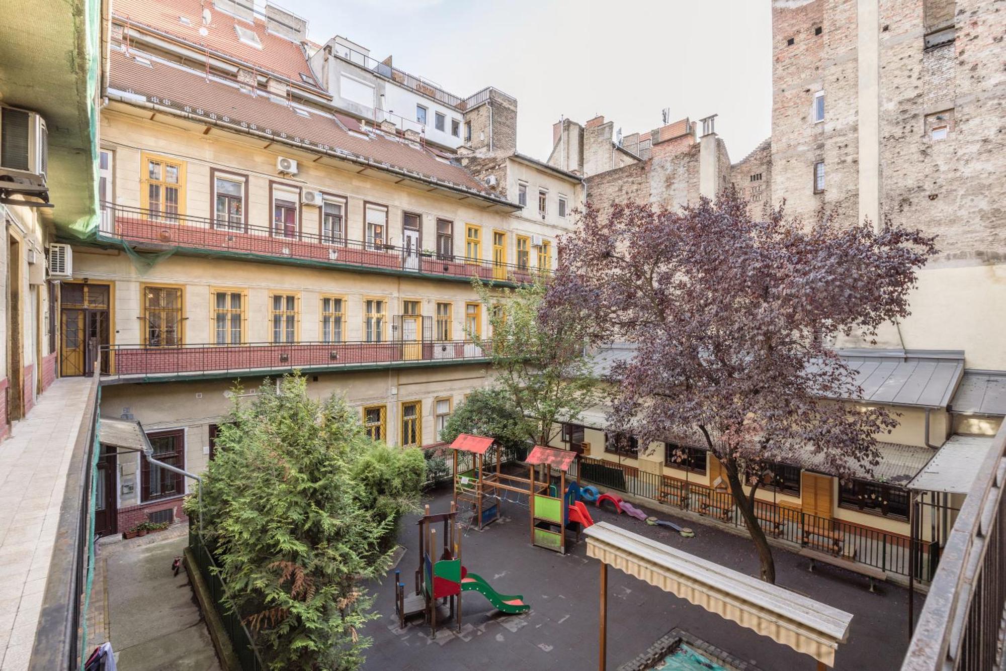 Just Chillin Apt-Budapest Most Historic Landmarks Εξωτερικό φωτογραφία